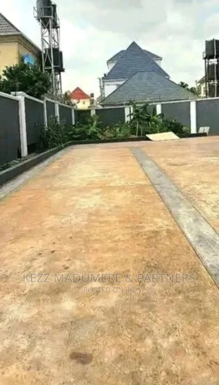 5bdrm Duplex in Apo Resettlement for sale in Apo Resettlement