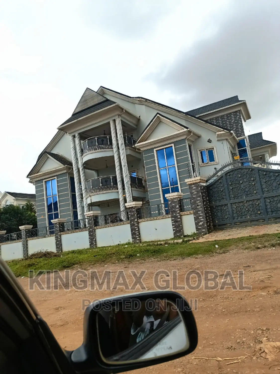 8bdrm Mansion in Durumi for sale in Durumi