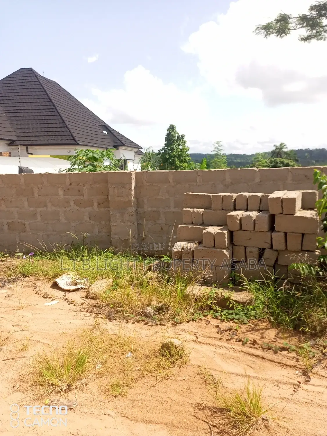 Land for Sale in Oshimili North