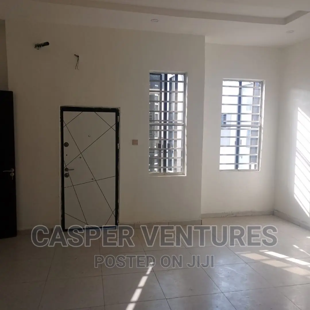 4bdrm Townhouse/Terrace in Orchid, Chevron for sale in Chevron