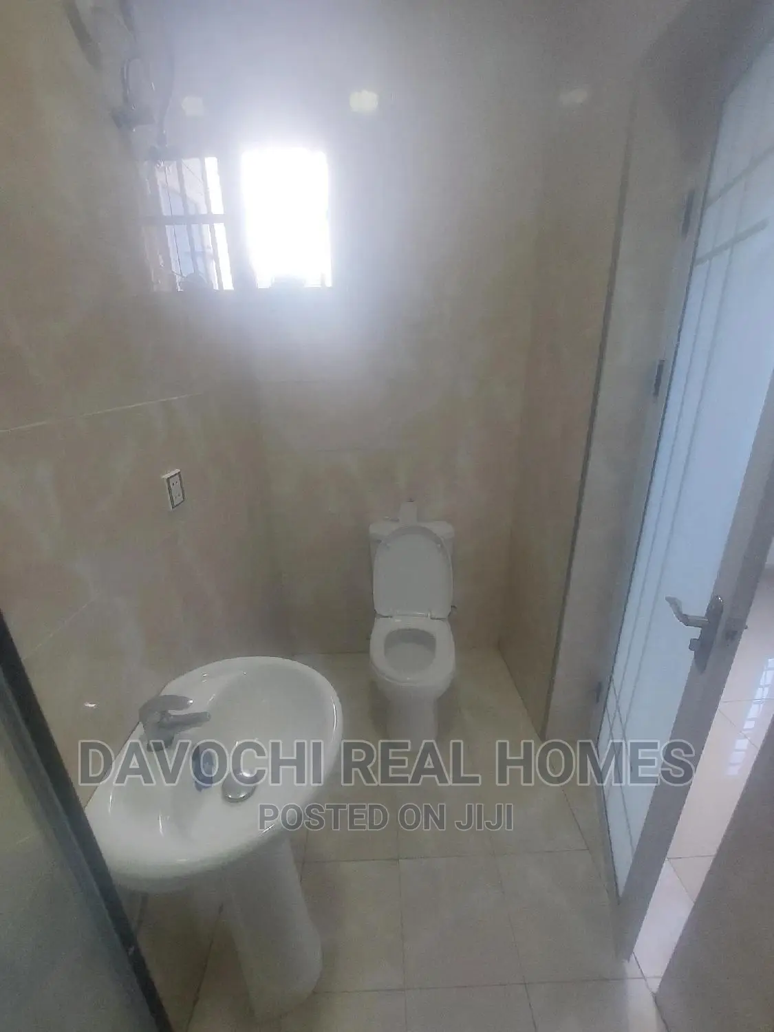 3bdrm Apartment in Chevron Second Toll, Lekki for rent in Lekki