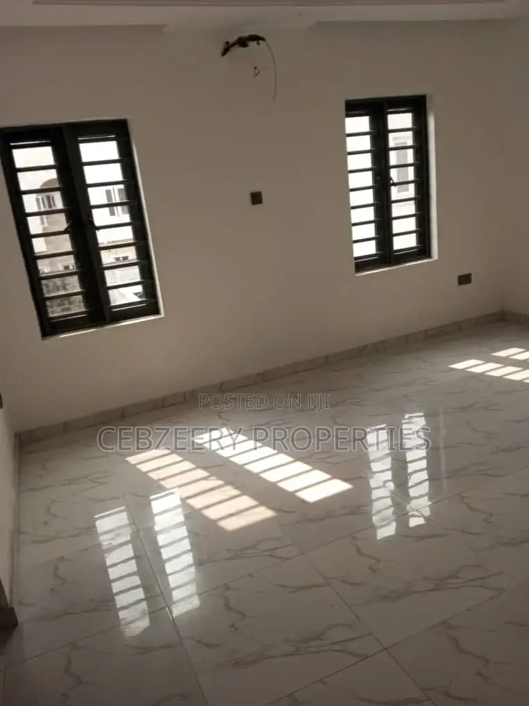 4bdrm Duplex in Lekki for sale in Lekki
