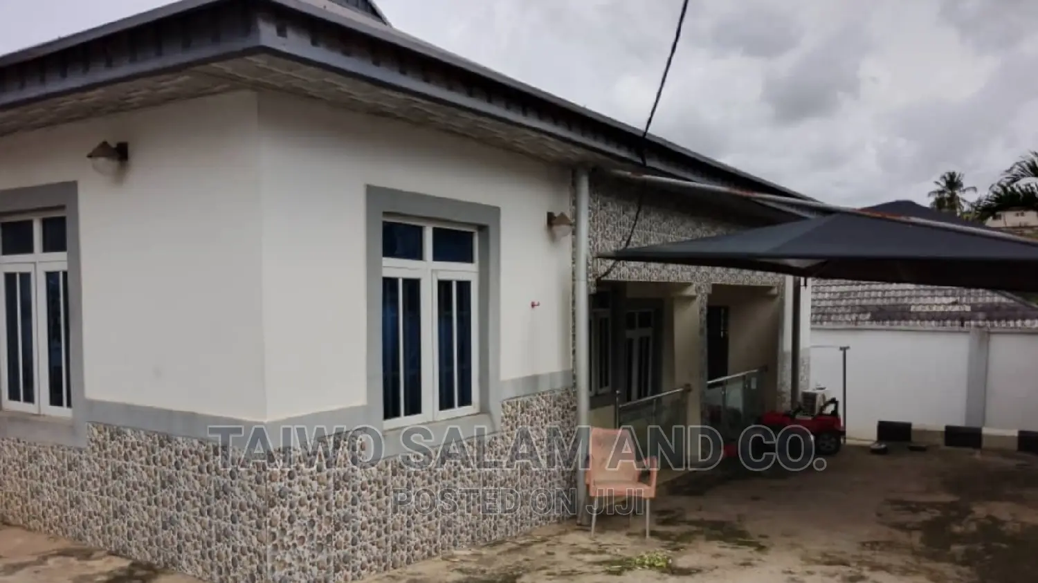 Furnished 3bdrm Block of Flats in Behind The Nest, Akala Express in Akala Express