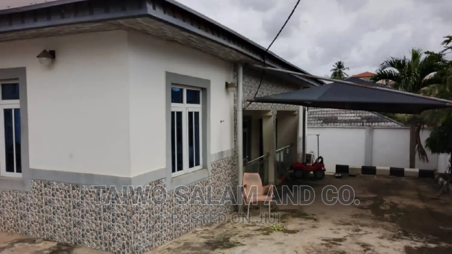 Furnished 3bdrm Block of Flats in Behind The Nest, Akala Express in Akala Express