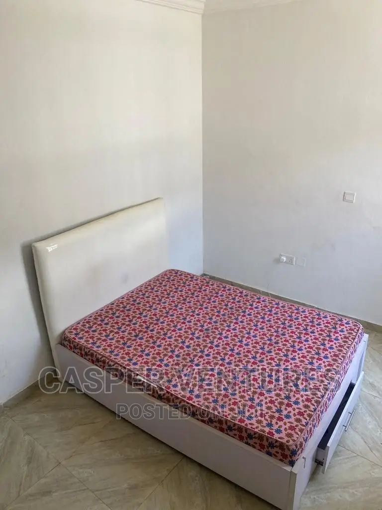 1bdrm Shared Apartment in Orchid, Chevron for rent in Chevron