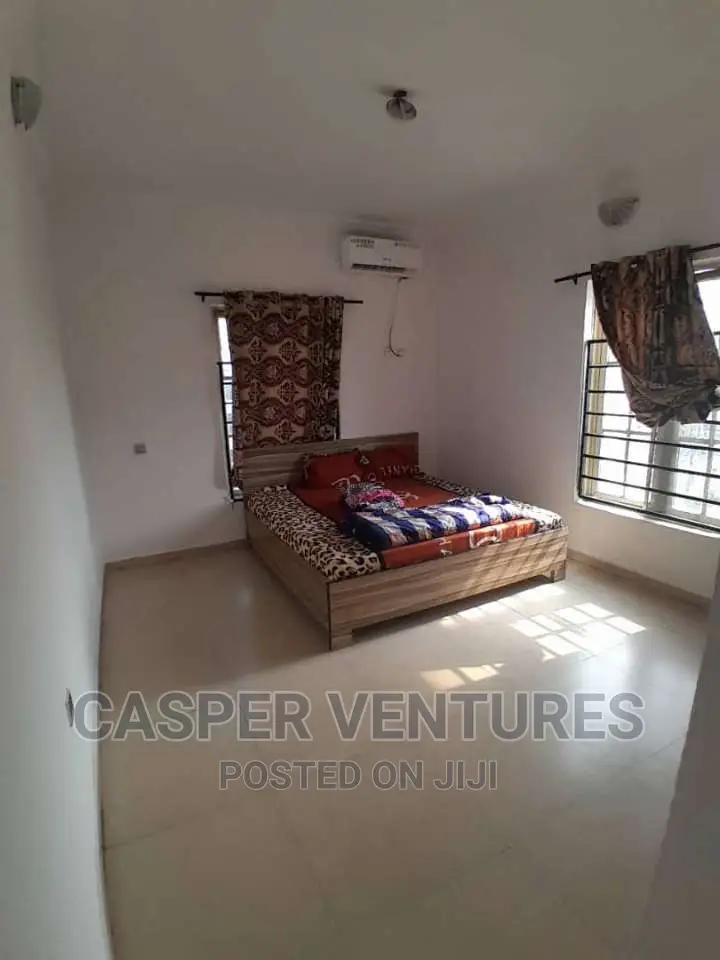 2bdrm Apartment in Admiralty Way, Lekki Phase 1 for rent in Lekki Phase 1