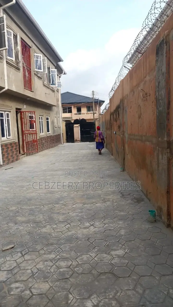 2bdrm Block of Flats in Ogba area for rent in Ogba