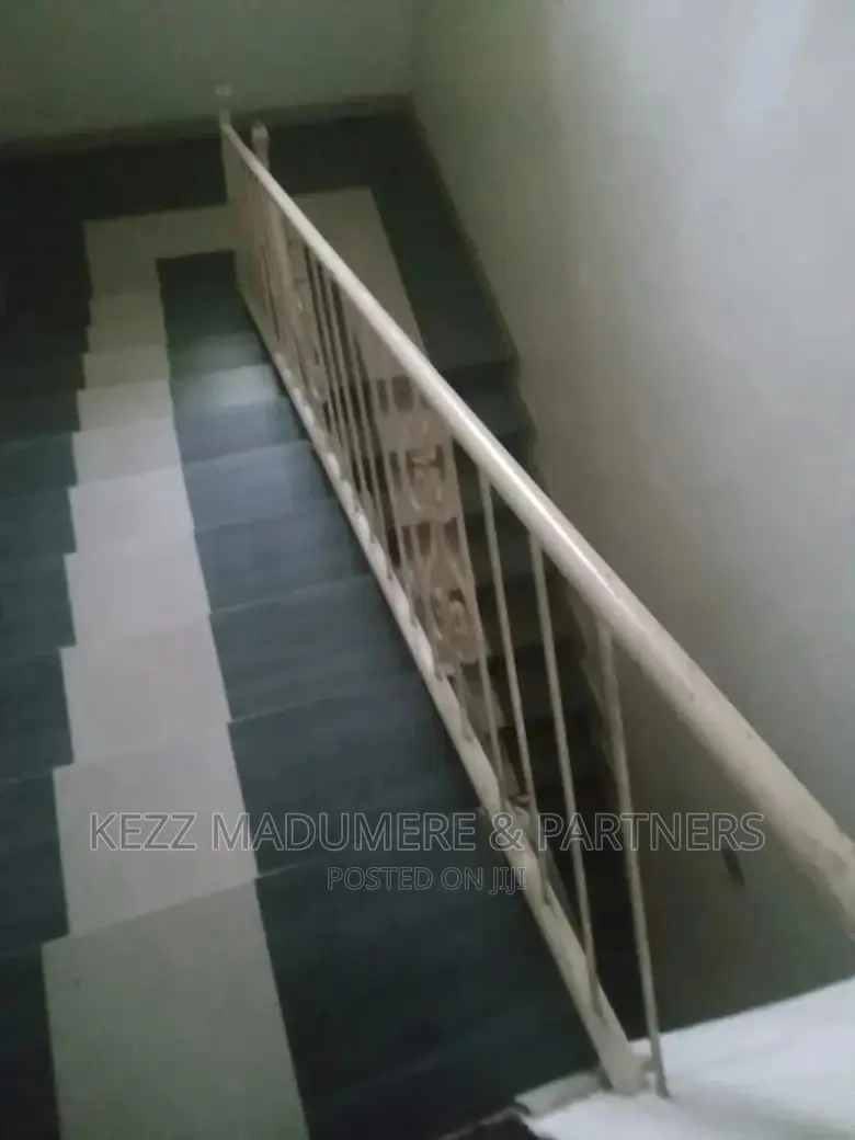 9bdrm Duplex in New Owerri, Imo for sale in Owerri