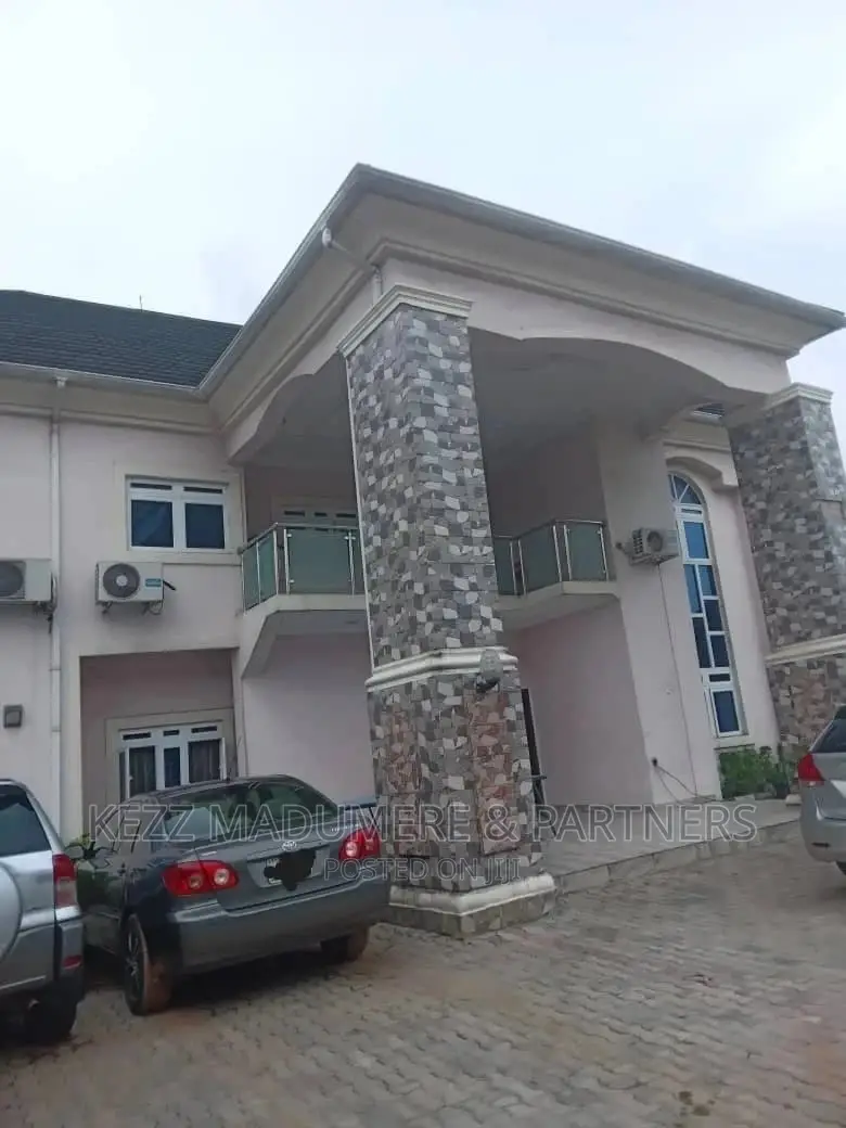 9bdrm Duplex in New Owerri, Imo for sale in Owerri