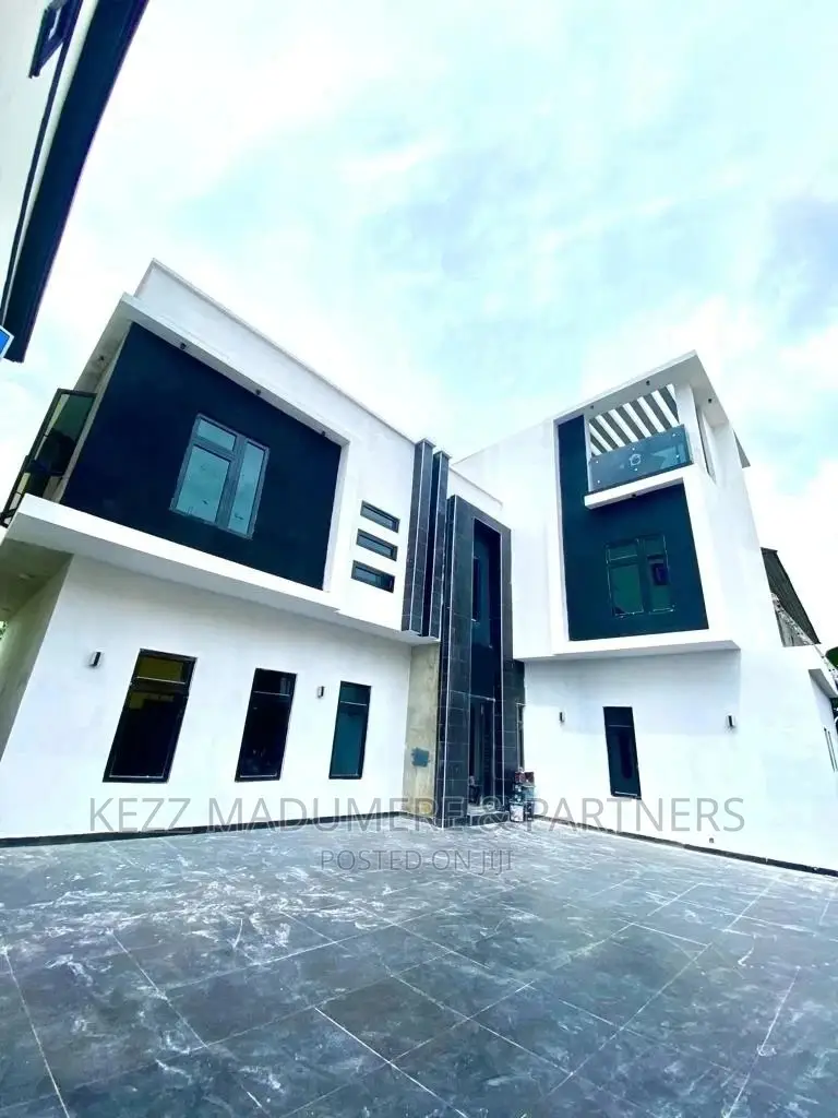4bdrm Duplex in Dr Peter Odili, Port for sale in Port-Harcourt