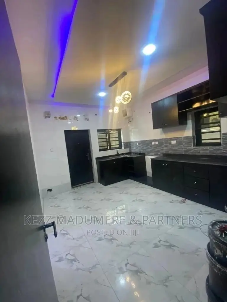 4bdrm Duplex in Dr Peter Odili, Port for sale in Port-Harcourt