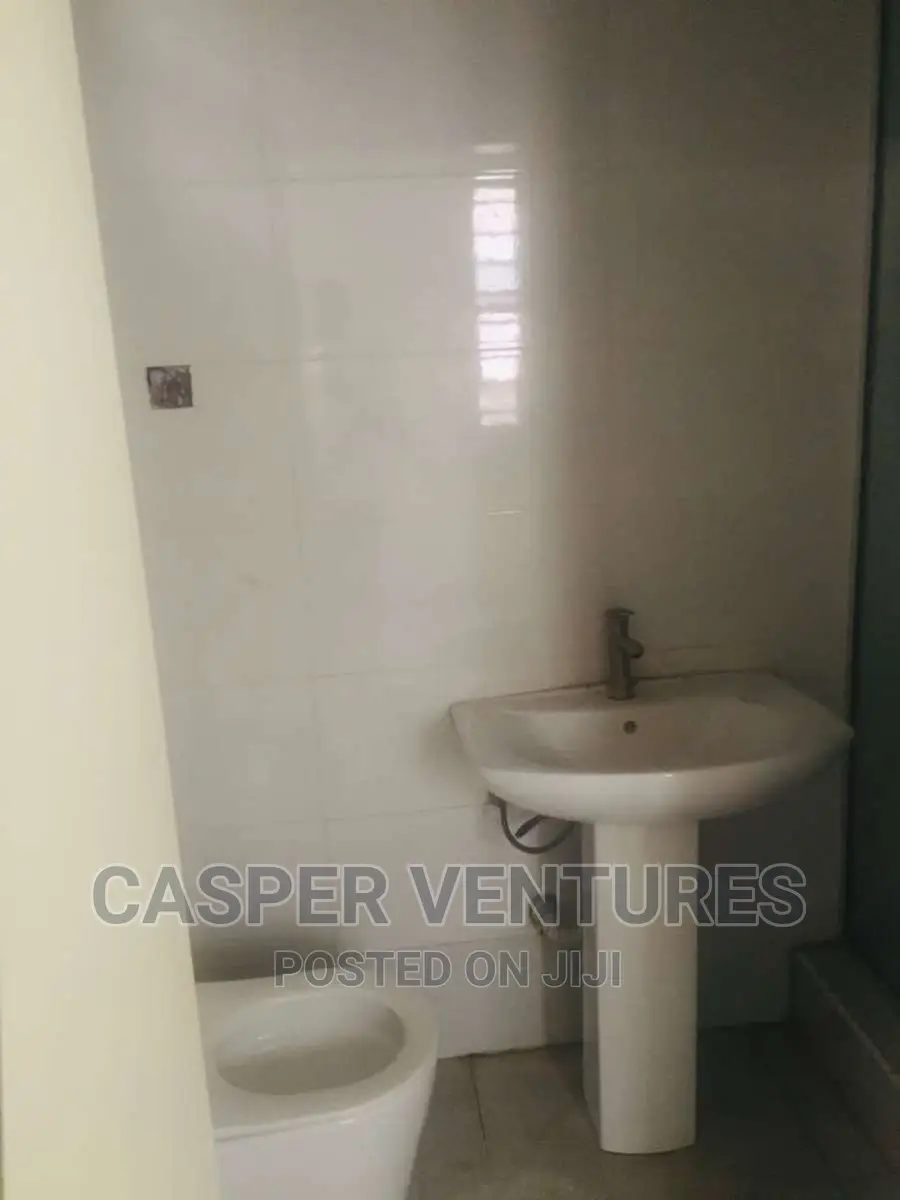 1bdrm Shared Apartment in Chevron for rent in Chevron