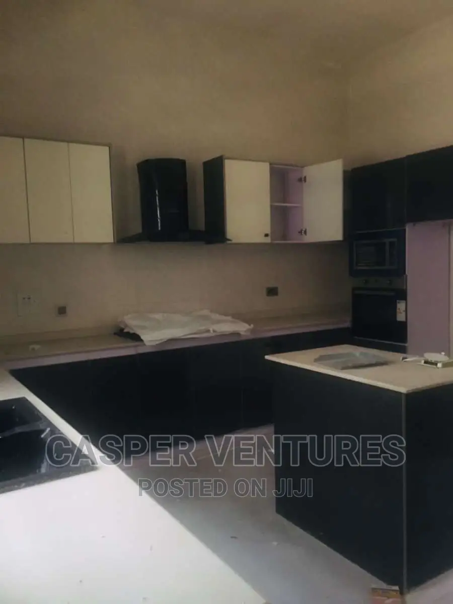 1bdrm Shared Apartment in Chevron for rent in Chevron