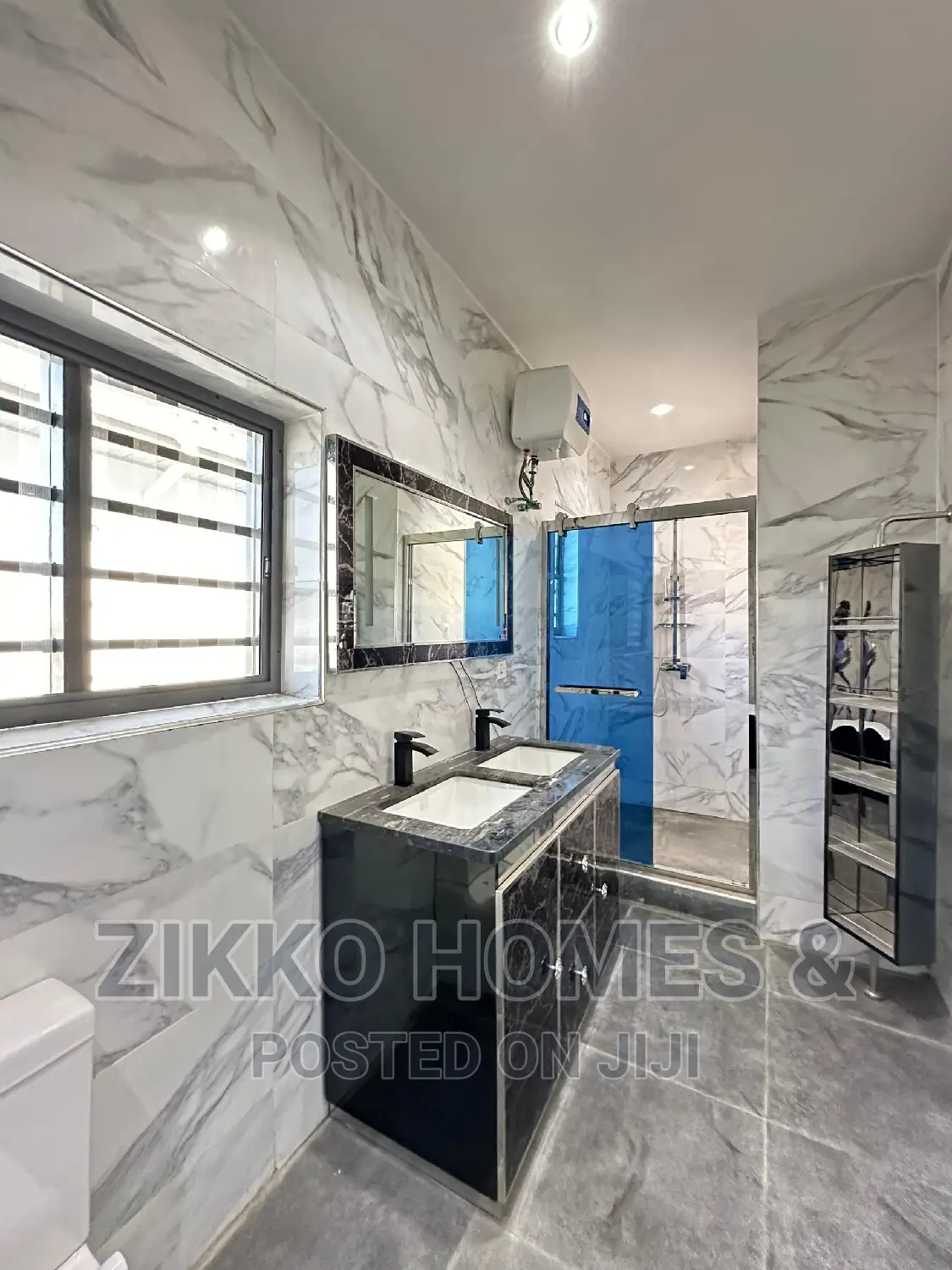 5bdrm Duplex in Lekki for sale in Lekki Phase 1