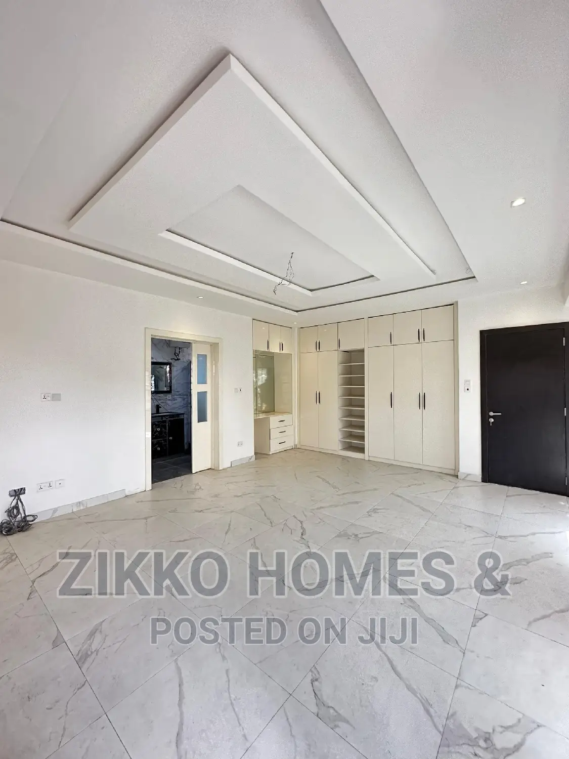 5bdrm Duplex in Lekki for sale in Lekki Phase 1