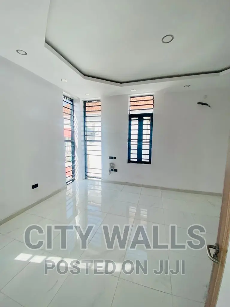 4bdrm Duplex in Victoria Island Extension for sale in Victoria Island Extension