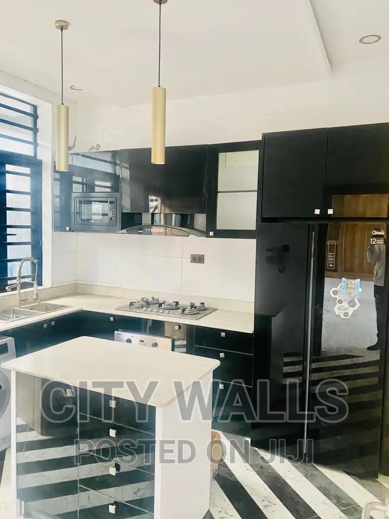 4bdrm Duplex in Victoria Island Extension for sale in Victoria Island Extension