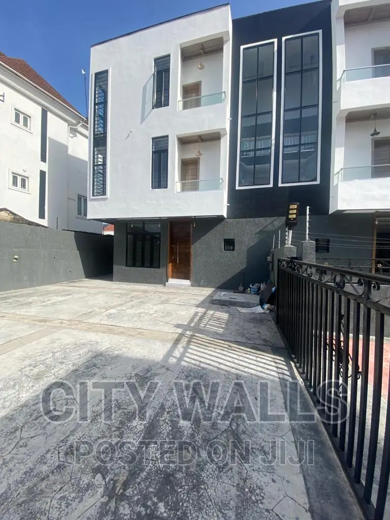 4bdrm Duplex in Victoria Island Extension for sale in Victoria Island Extension