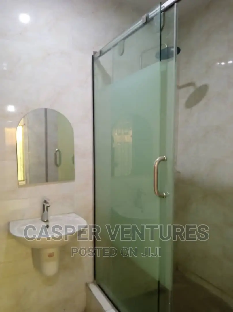 2bdrm Apartment in Chevron for rent in Chevron