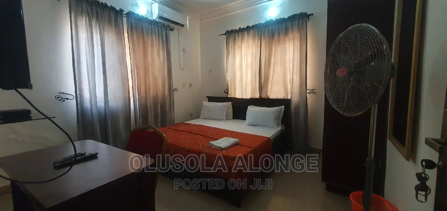 Cheapest Sparkling 3bedroom Apartment+ Starlink Internet in Lugbe District