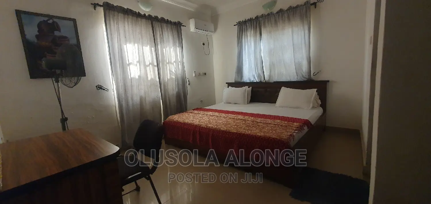 Cheapest Sparkling 3bedroom Apartment+ Starlink Internet in Lugbe District