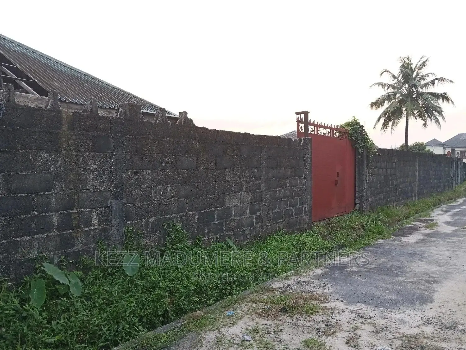 For Sale Land With Bungalow in Port-Harcourt