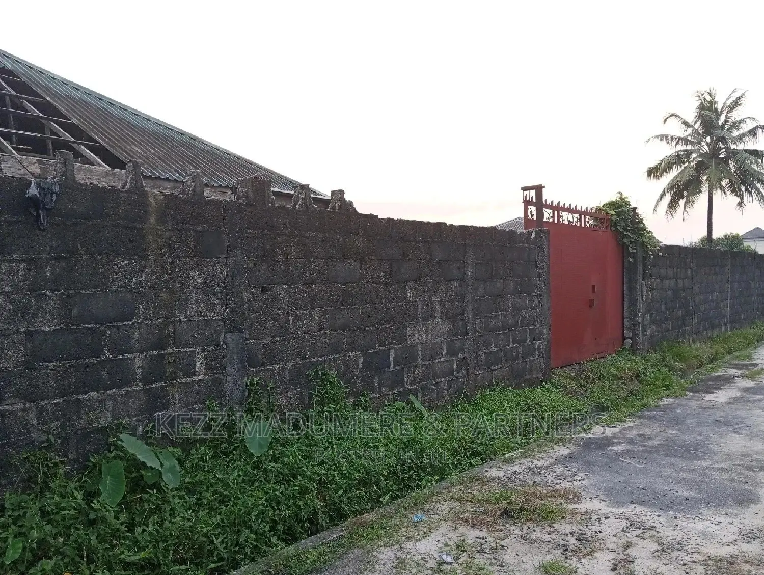 For Sale Land With Bungalow in Port-Harcourt