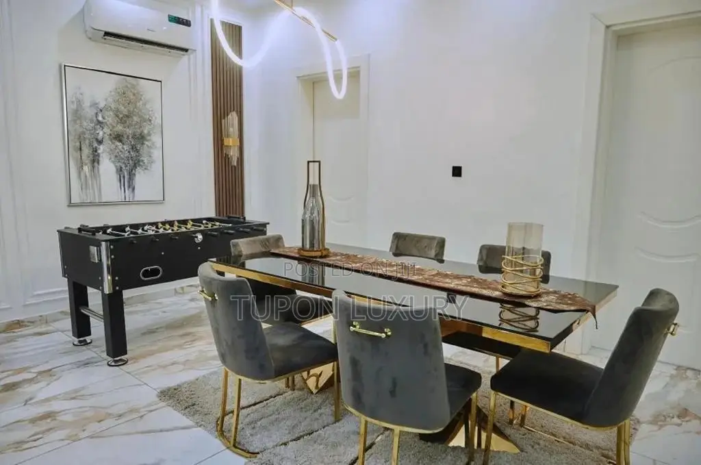 3 Bedrooms Apartment Penthouse Waterfront Lekki Phase One in Lekki Phase 1