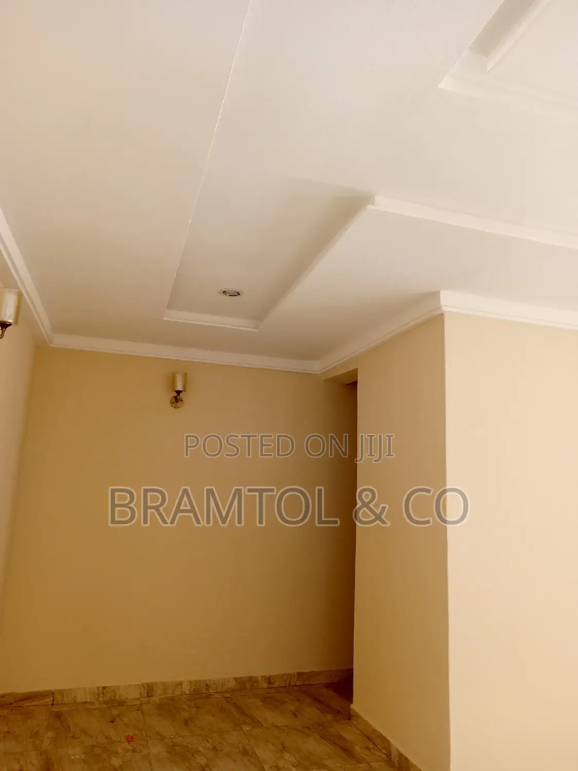 3bdrm Block of Flats in Wuye for rent in Wuye