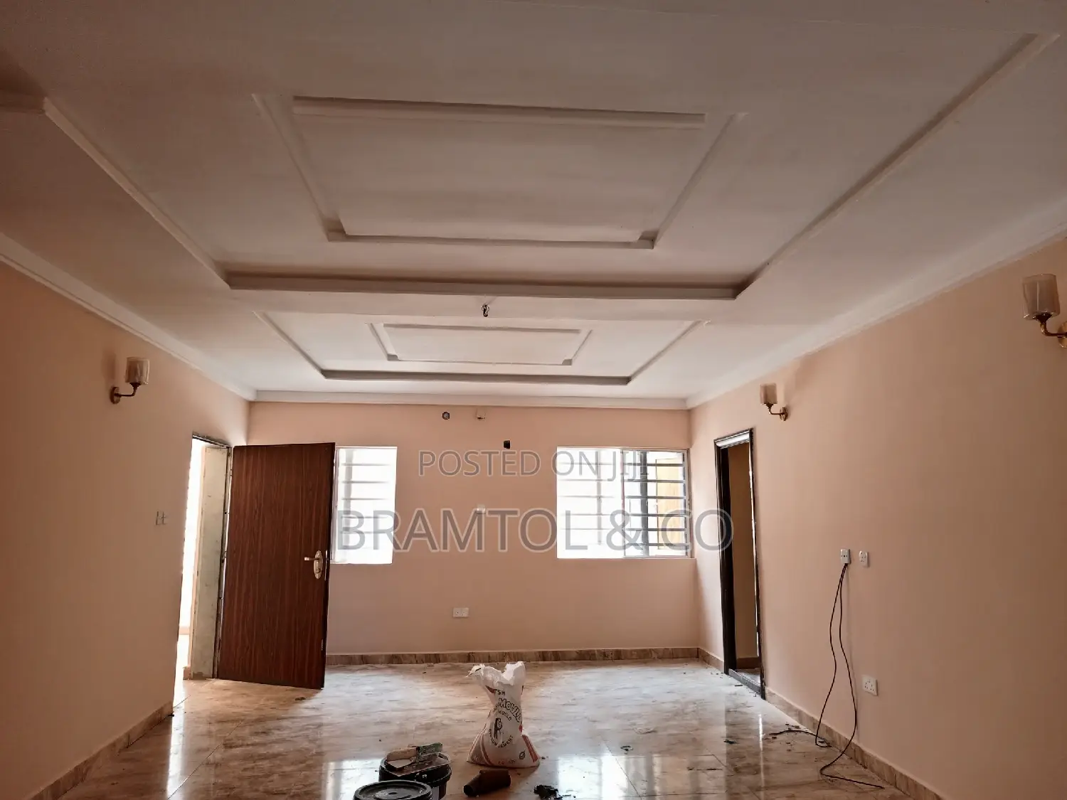 3bdrm Block of Flats in Wuye for rent in Wuye