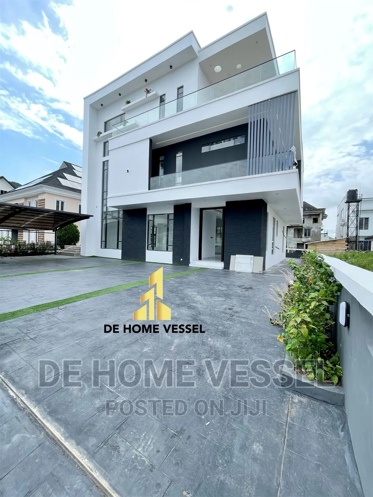 5bdrm Duplex in Osapa london for sale in Osapa london
