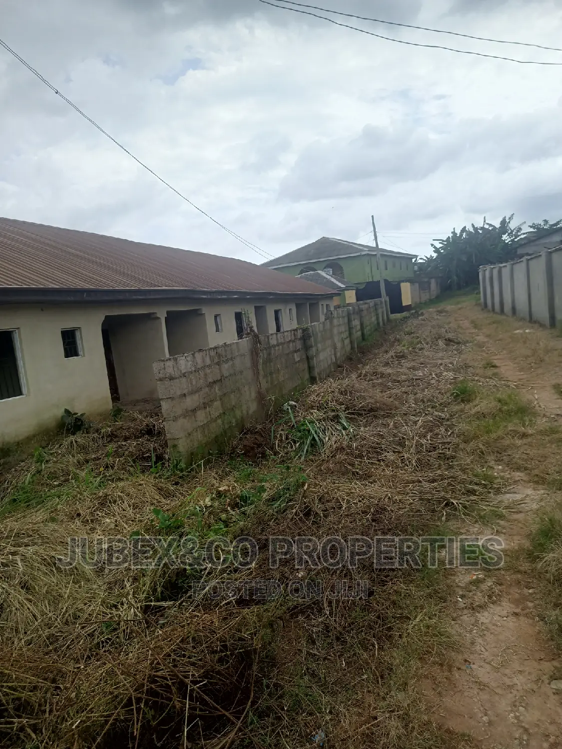 1bdrm Block of Flats in Ilupeju Iyana Iyesi, Ado-Odo/Ota for sale in Ado-Odo/Ota