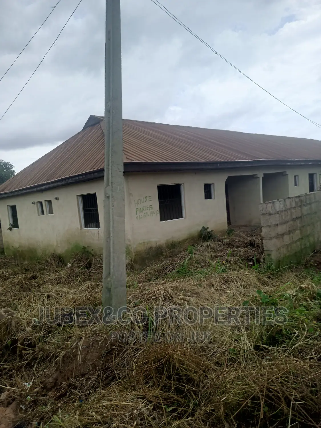 1bdrm Block of Flats in Ilupeju Iyana Iyesi, Ado-Odo/Ota for sale in Ado-Odo/Ota
