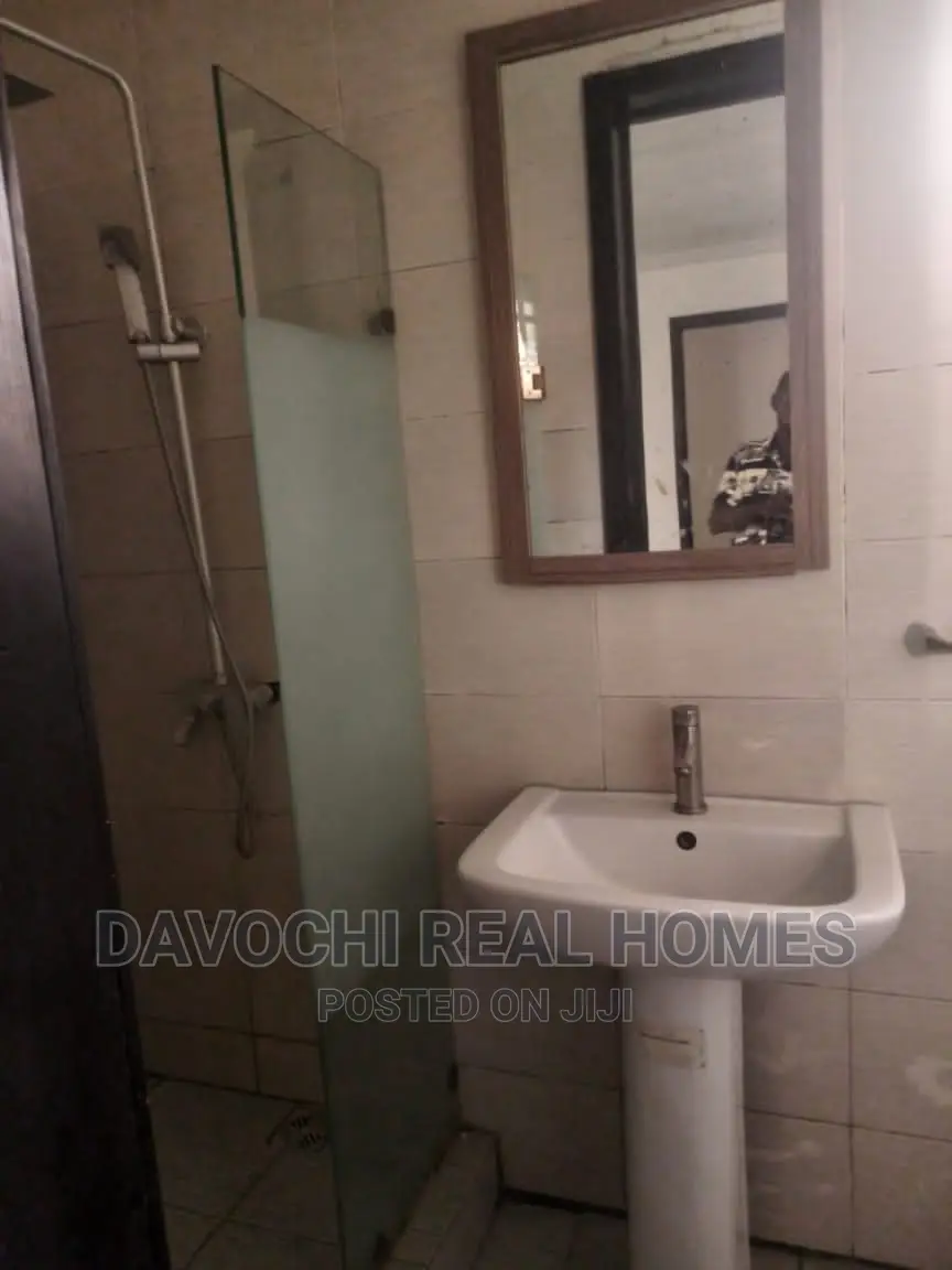 3bdrm Apartment in Osapa London Estate, Lekki for rent in Lekki