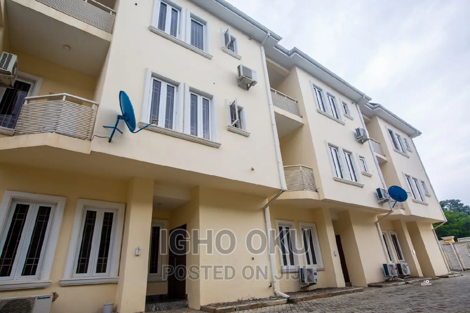 4 Bedroom Terrace for Short Stay in Guzape. in Guzape District