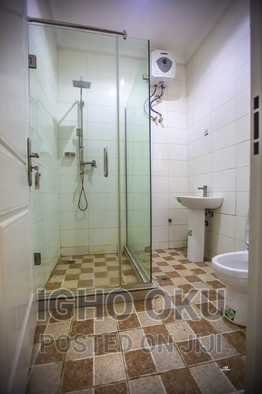 4 Bedroom Terrace for Short Stay in Guzape. in Guzape District