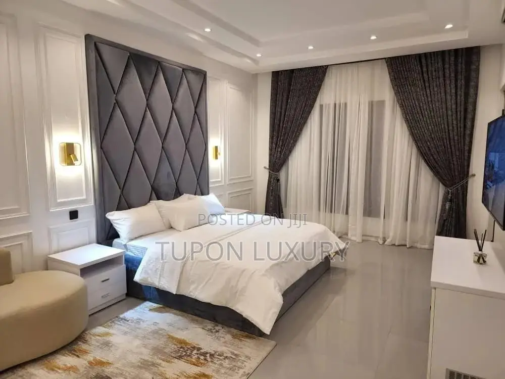 4bedroom Waterfront Duplex in a Call to Access Estate in Lekki Phase 1