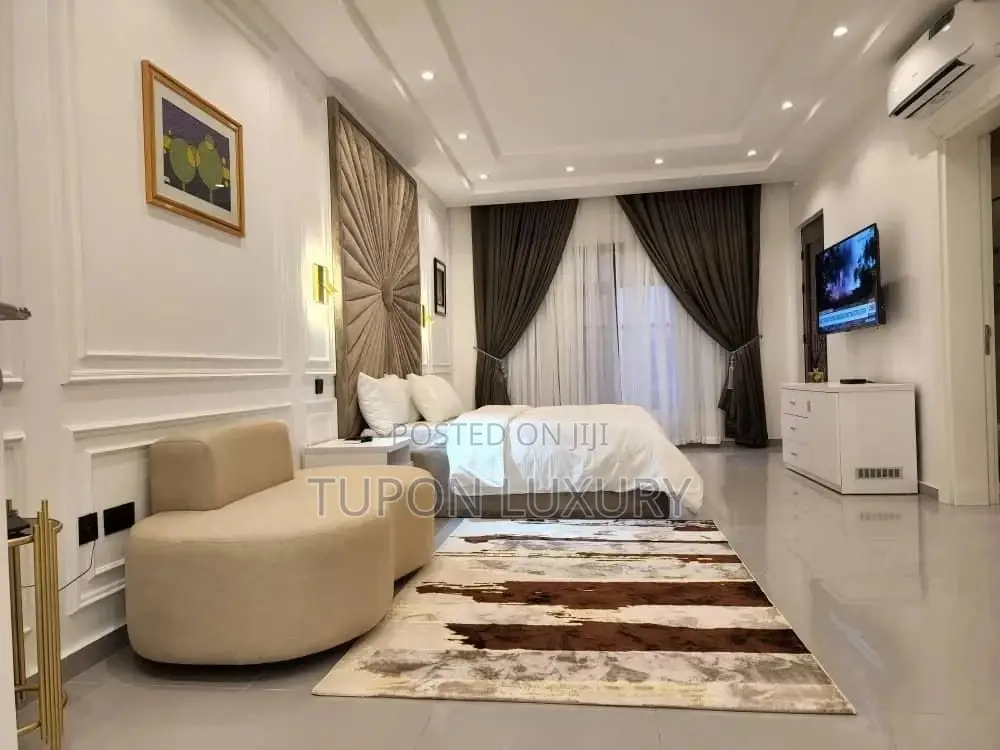 4bedroom Waterfront Duplex in a Call to Access Estate in Lekki Phase 1