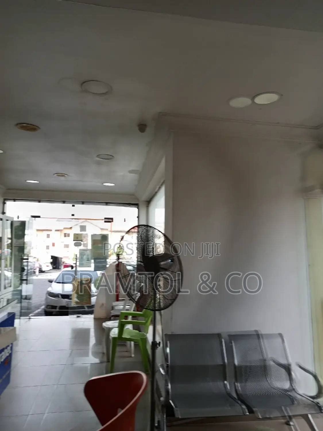 65sqm Shop on Ground Floor in Wuse 2 in Wuse 2