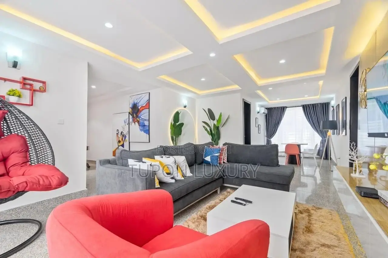 Tastefully Furnished 3 Bedroom With Snooker Ps4 Pro in Lekki Phase 1