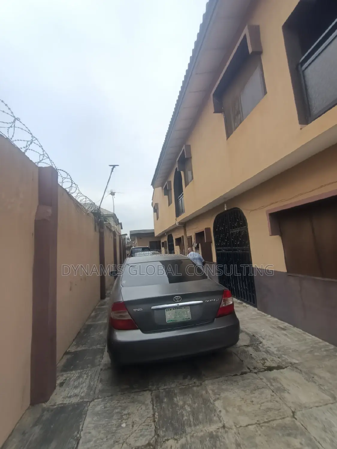 Furnished 2bdrm Bungalow in Olufemi Ojo Close, Omole Phase 2 for rent in Omole Phase 2