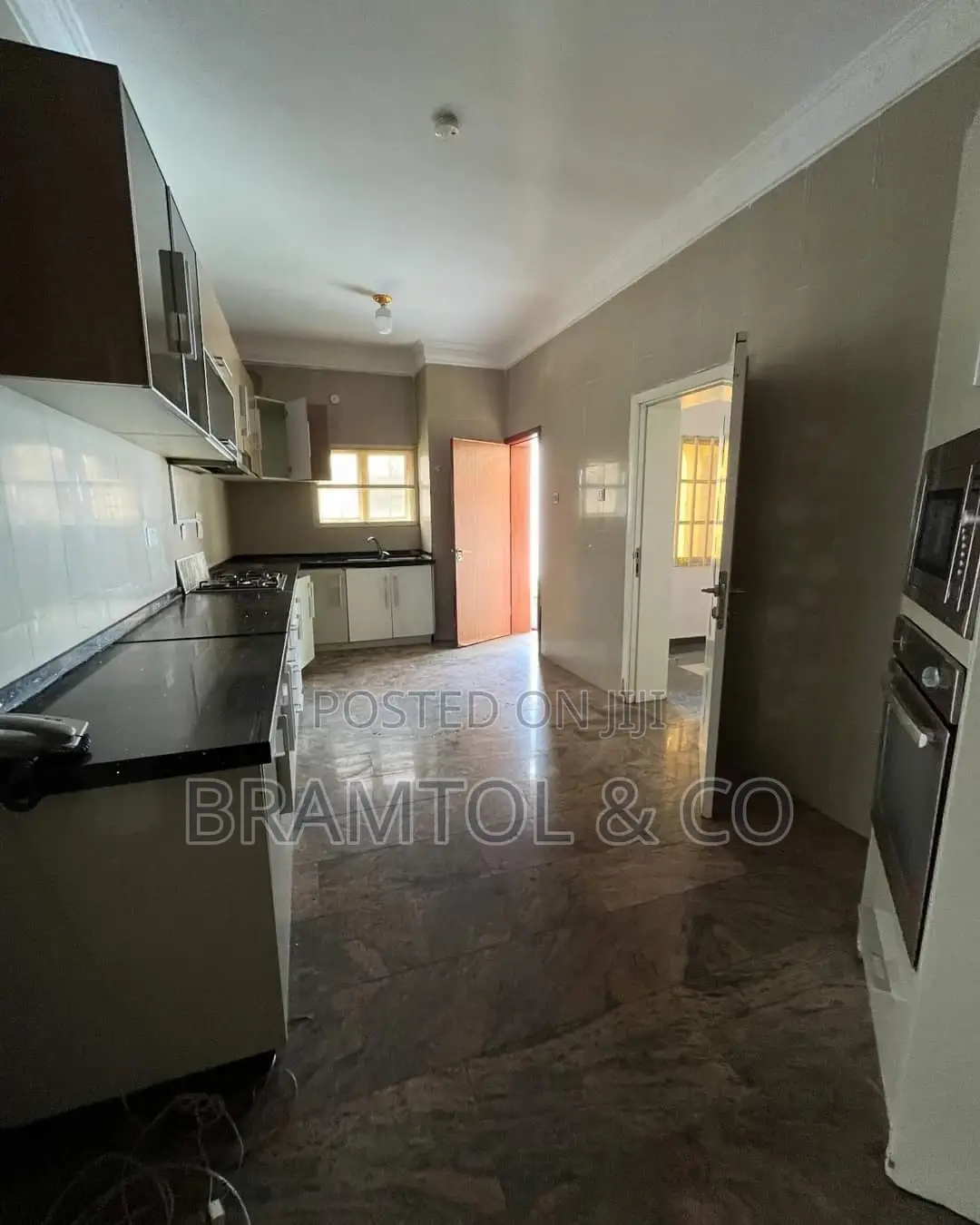 3bdrm Block of Flats in Utako for rent in Utako
