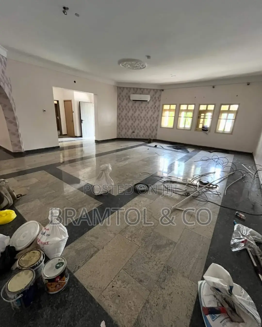 3bdrm Block of Flats in Utako for rent in Utako