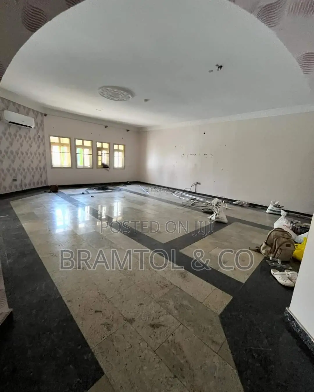 3bdrm Block of Flats in Utako for rent in Utako