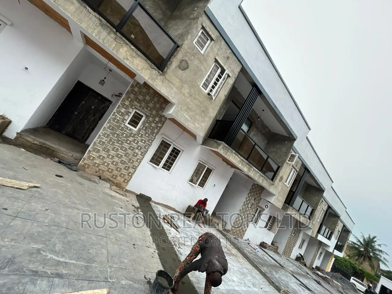 4 Bedroom Terraced Duplex With Bq in Alalubosa
