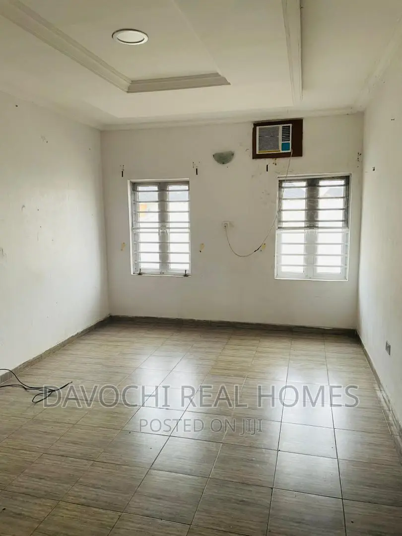 2bdrm Apartment in Ikota Villa Estate, Lekki for rent in Lekki
