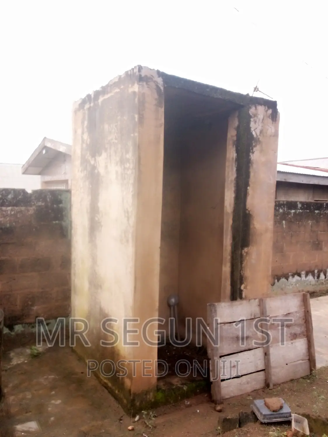 3bdrm Bungalow in Treasure Estate Off for sale in Akala Express