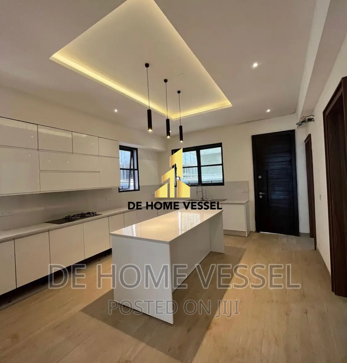 5bdrm Duplex in Ikate for sale in Ikate