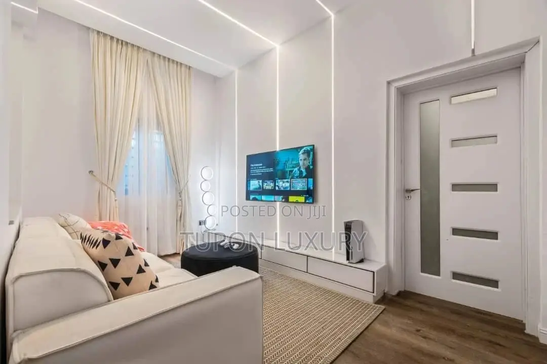 Lovely 1bedroom Apartment in Lekki Phase 1 With Bath Tub in Lekki Phase 1