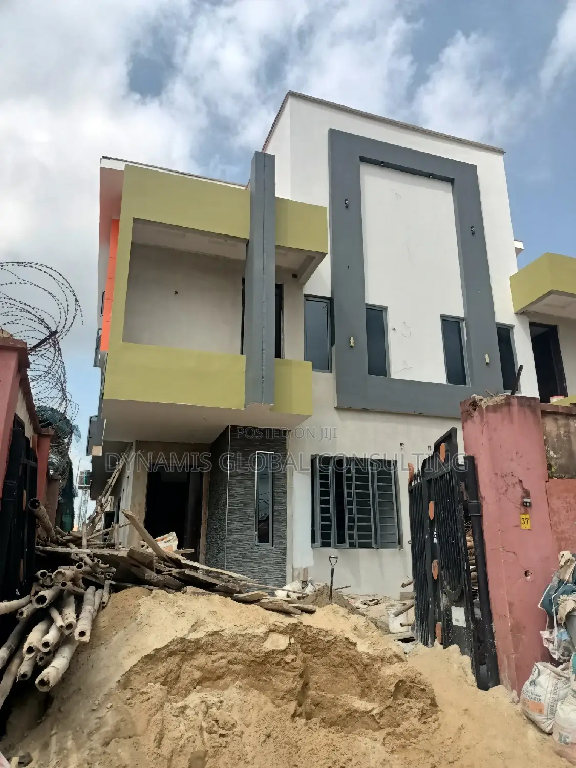 Furnished 4bdrm Duplex in Western Area, GRA Phase 1 for sale in GRA Phase 1